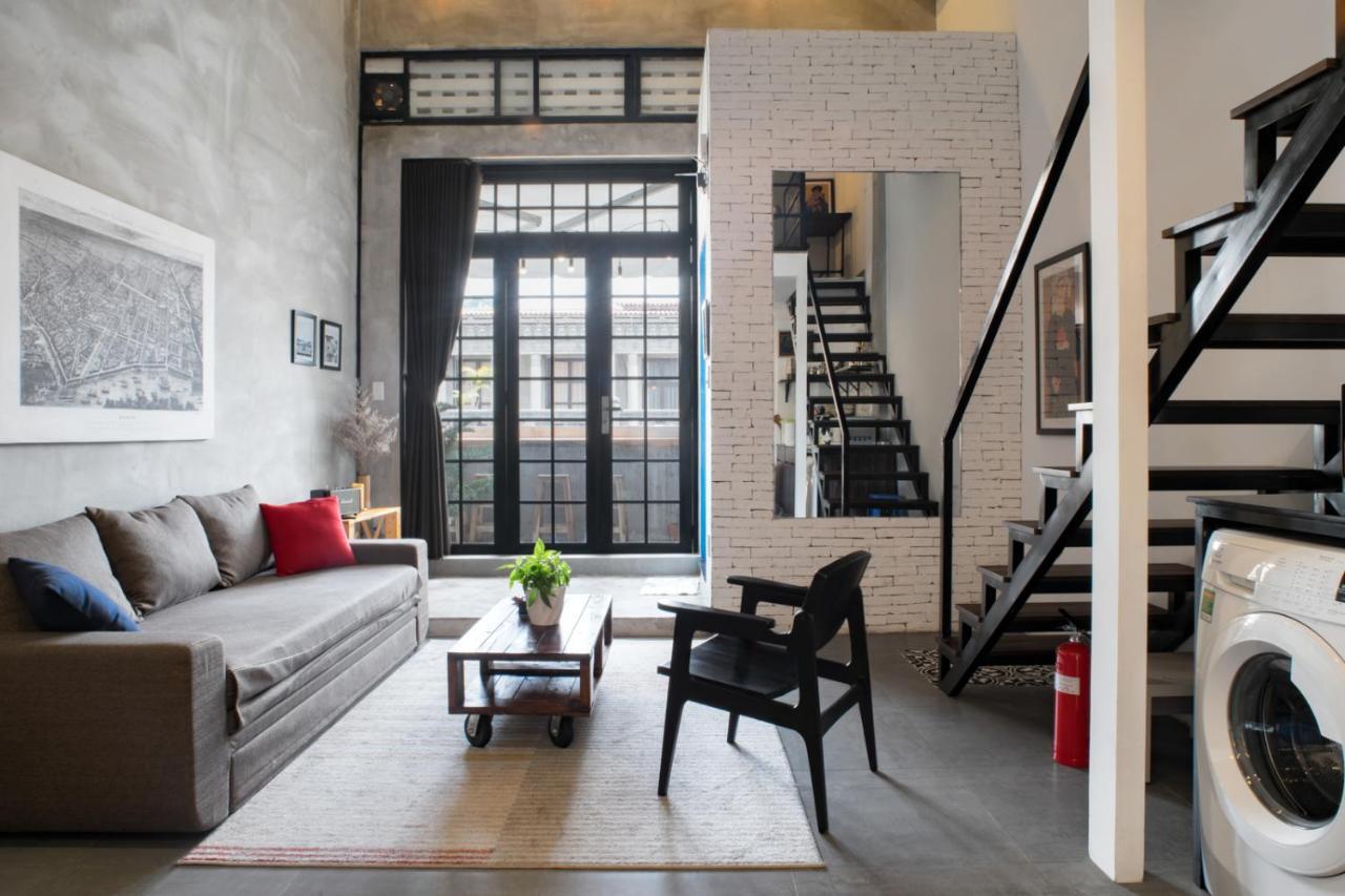 Circadian Industrial Loft In Heritage Building Apartment